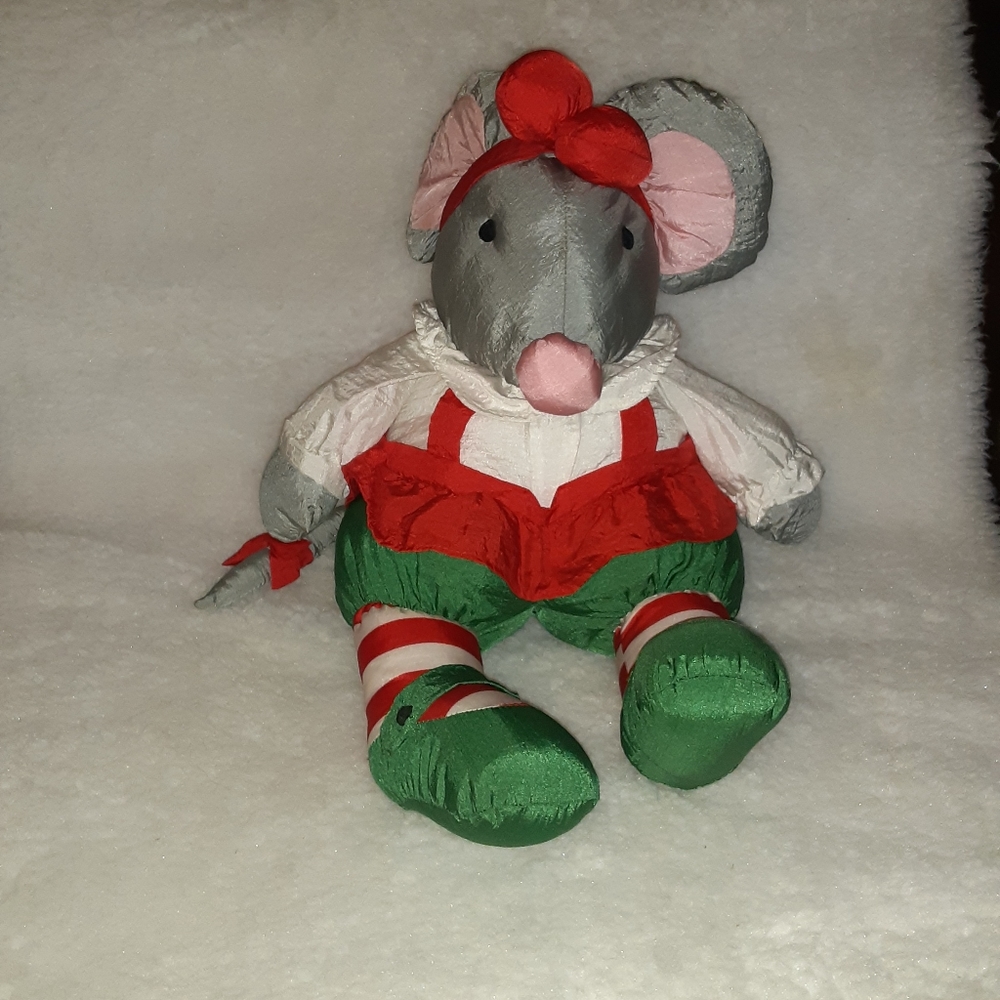 Dept 56 Christmas Mouse